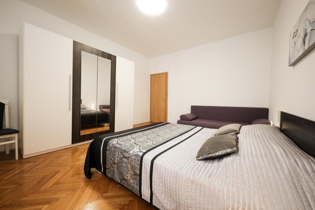 Zara City Center Apartment Exterior photo
